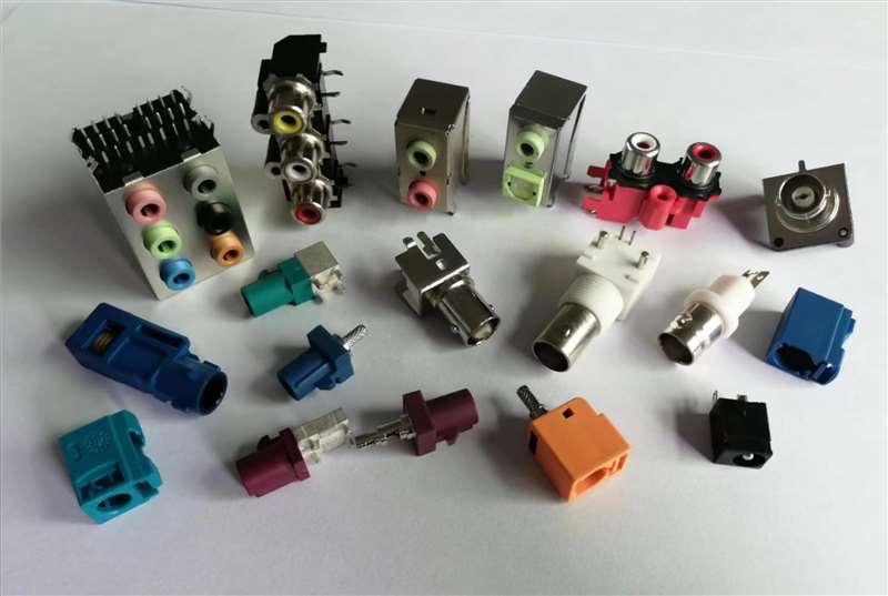 Mini Din-jack connector